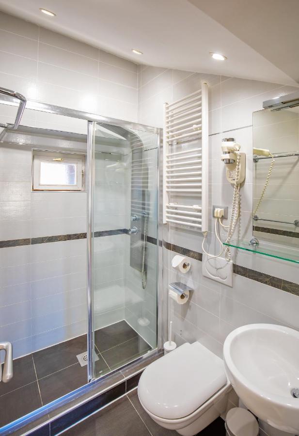 Espana 3 Apartma